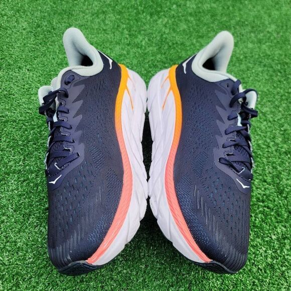 Hoka One One Clifton 7 wide - Women's running shoes - Size 10.5D - Picture 7 of 11